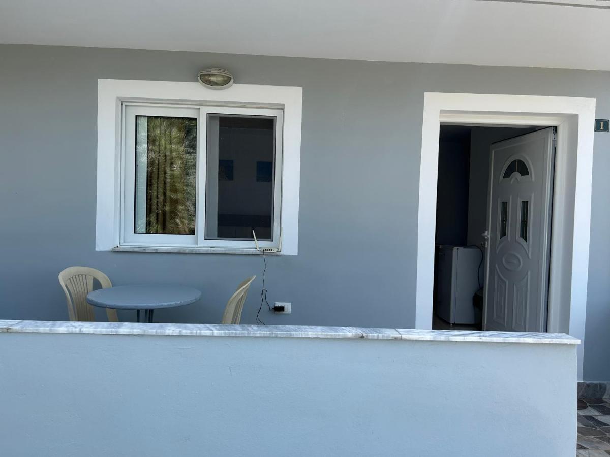 Eri Rooms Sarandë 외부 사진
