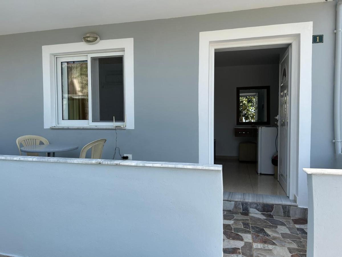 Eri Rooms Sarandë 외부 사진