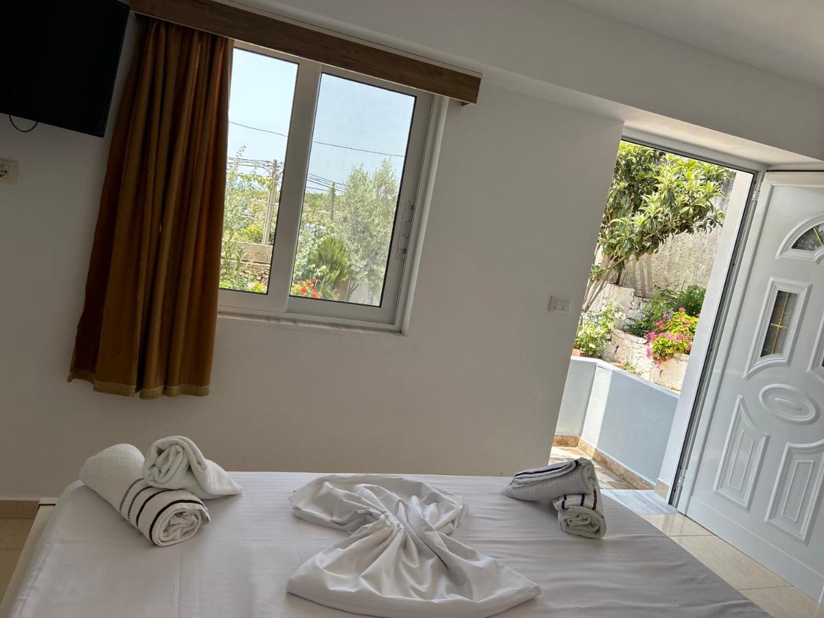 Eri Rooms Sarandë 외부 사진