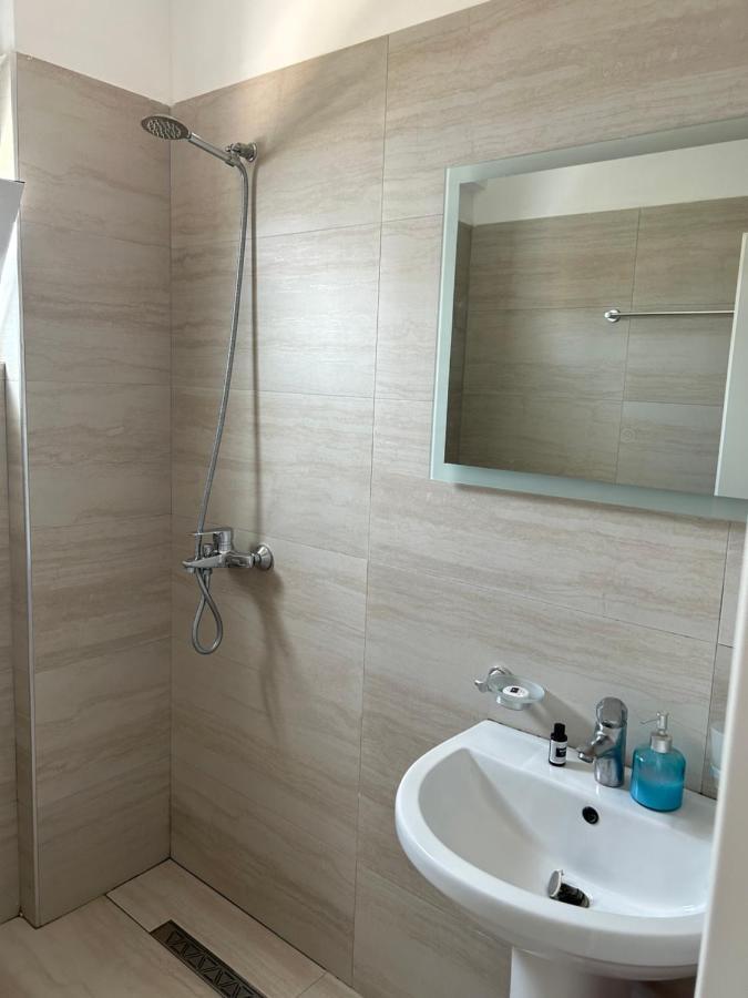 Eri Rooms Sarandë 외부 사진