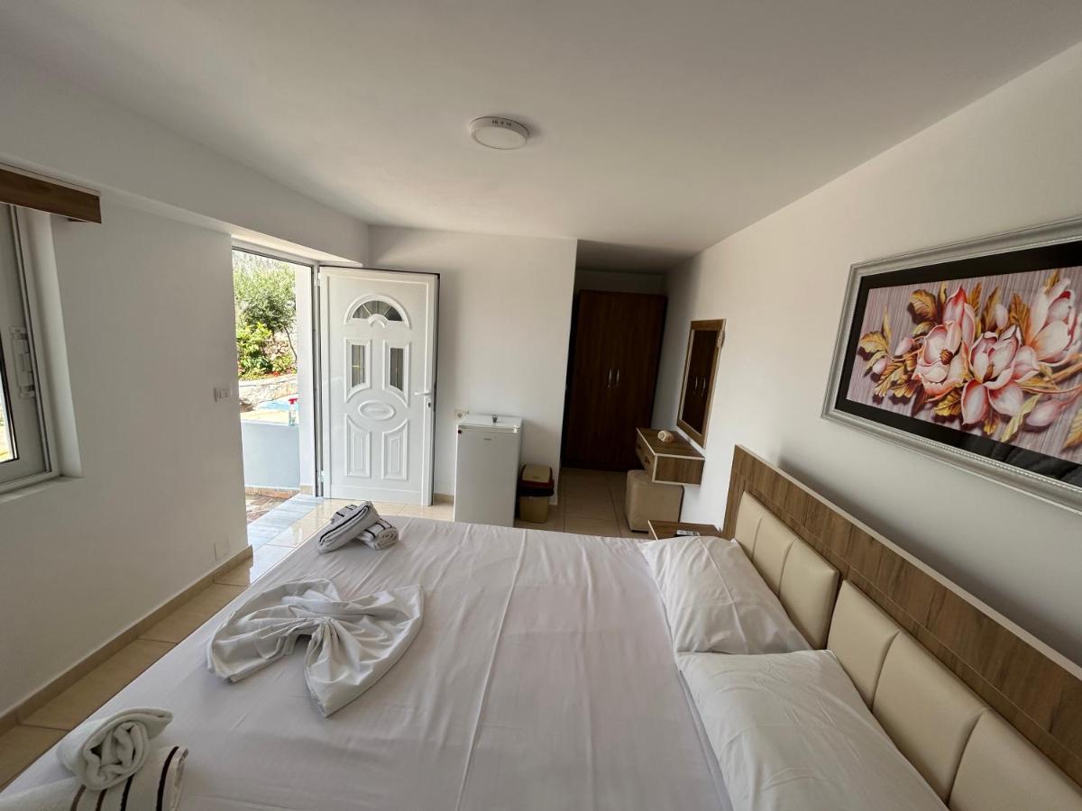 Eri Rooms Sarandë 외부 사진